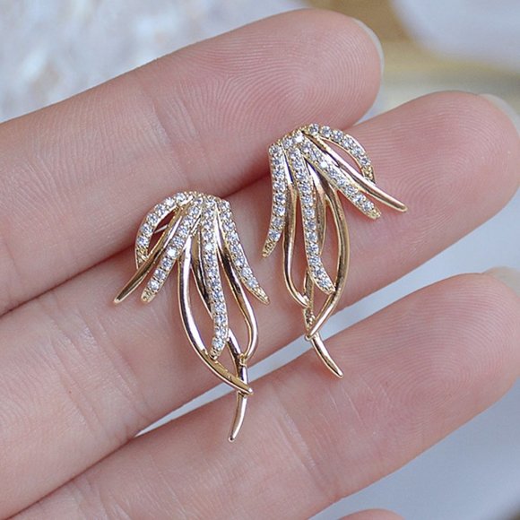 Jewelry - NEW 14K Gold Plated Diamond Leaf Branch Earrings